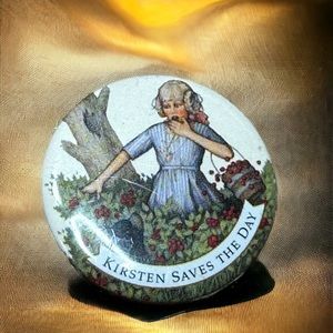 Button pin collectible Metal Vintage Kristin saves the day 1995 Pleasant Company